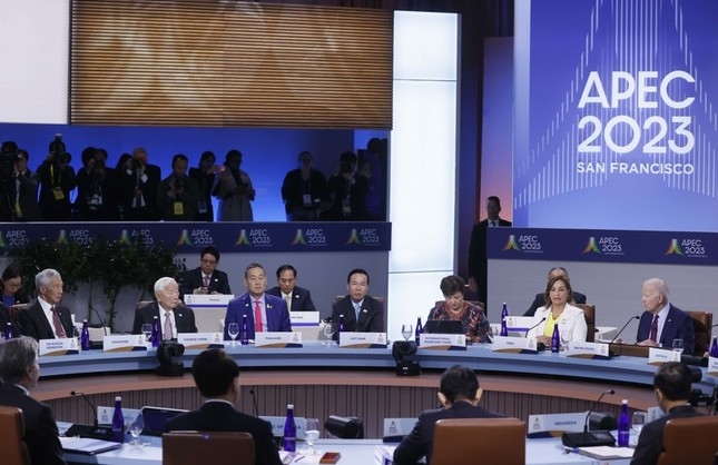 Vietnam proposes playing host to APEC Year 2027